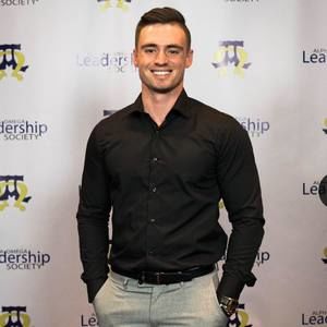 Meet your Posher, Trace